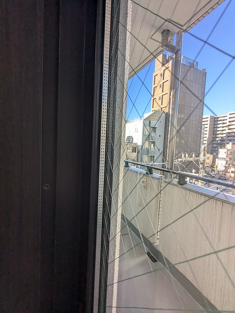 リバーレ上野稲荷町(ウエノイナリチョウ)の設備|遮音性・防犯性・熱効率が高いペアサッシの窓です
