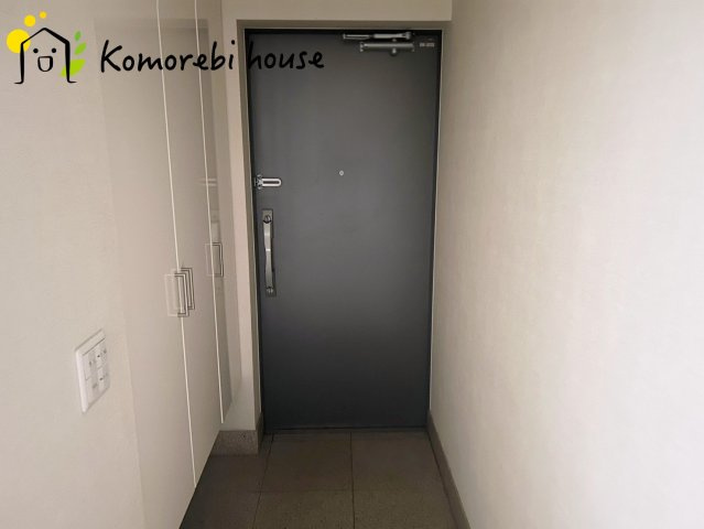 プラウド宮原ガーデニアの玄関|落ち着いた玄関です