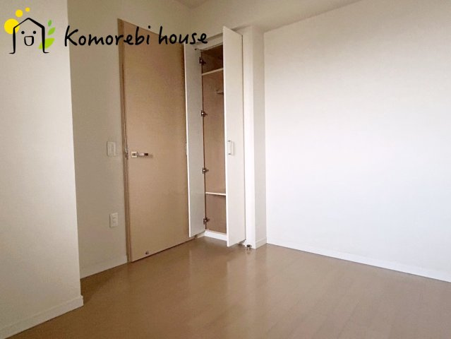 プラウド宮原ガーデニアの寝室|落ち着いた色調の寝室です