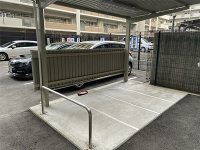 【駐車場】 | S-RESIDENCE新大阪Ridente | 駐車場があるので、車を買う予定の方も安心です