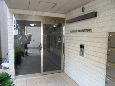 【エントランス】 | バビーズ千里山 | エントランス★