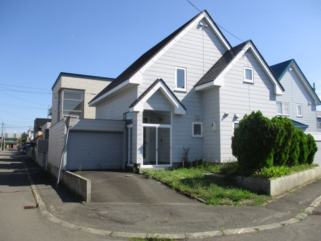 【外観】 | 厚別北2条2丁目 | ●斜め向かいは公園の北西・北東の角地！
●北東側間口約12.157m、北西側間口約10.757mの良型地！