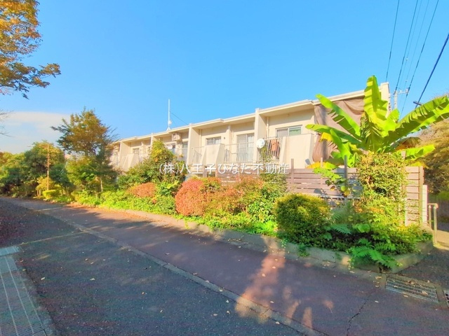 祝　成約済み　多摩ニュータウン松が谷団地Bテラス　19-6号棟　八王子市　中古マンションの外観|ペットと暮らせる中古マンションです。～仲介手数料無料☆八王子ひなた不動産～多摩ニュータウン松が谷団地Bテラス