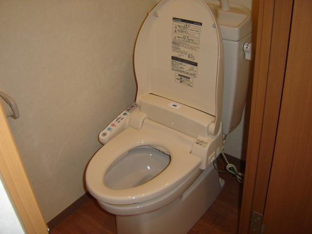 ベルグラースのトイレ|シャワー付トイレ