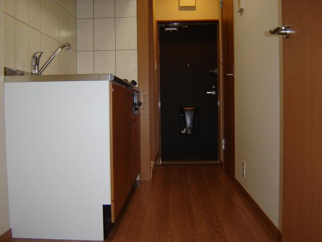 ベルグラースの玄関|廊下