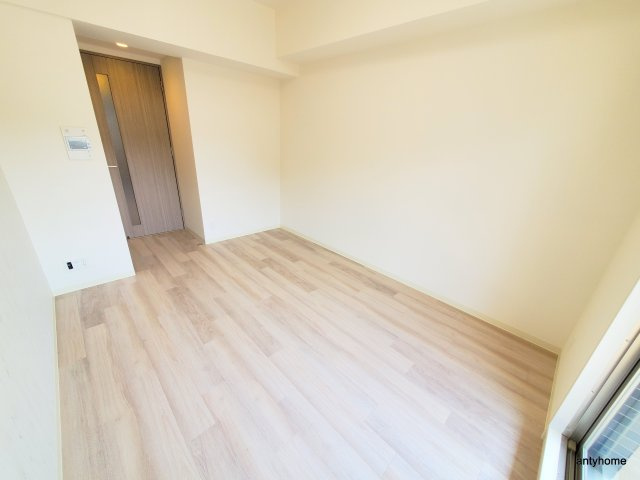 プレサンス大阪都島エレナード　仲介手数料無料の居間・リビング