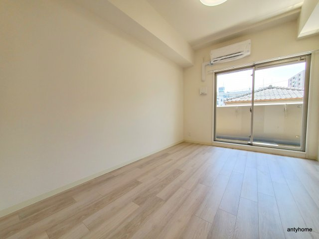 プレサンス大阪都島エレナード　仲介手数料無料の寝室