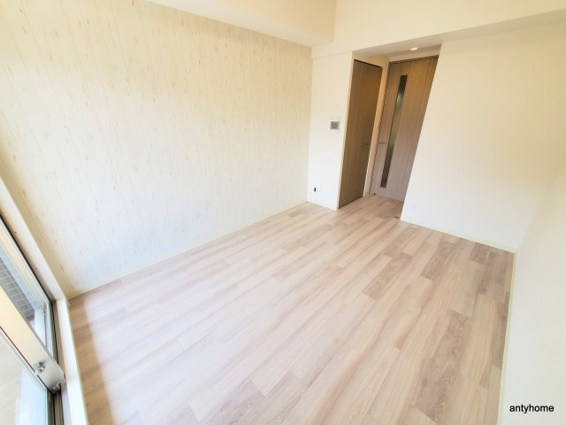 プレサンス大阪都島エレナード　仲介手数料無料の寝室