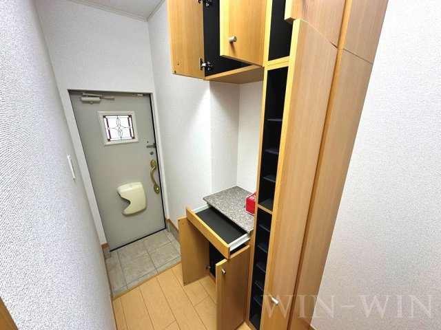 ポート ミルトの玄関