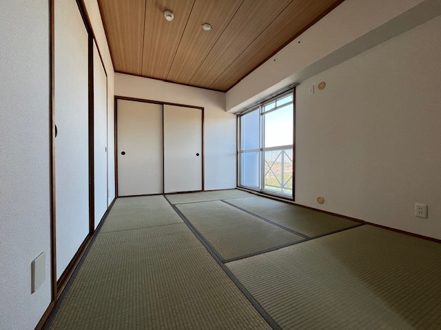 アメニティ長野6号棟の和室