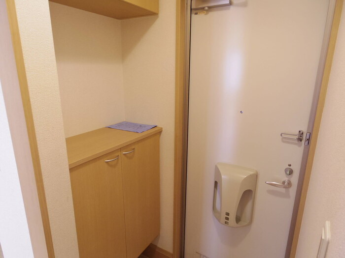 D-Room Saigouの玄関|シューズボックス