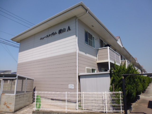 倉敷市東塚４丁目のアパートの外観