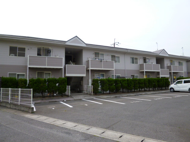 倉敷市東塚４丁目のアパートの駐車場