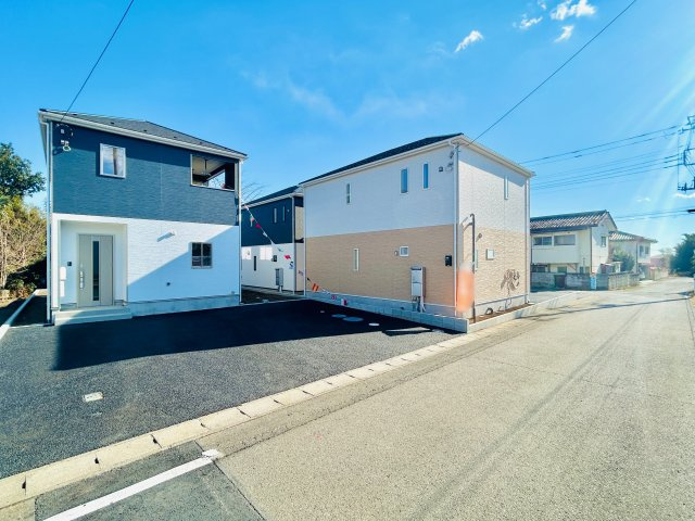 前橋市粕川町上東田面の前面道路含む現地写真|閑静な住宅街なので、お車の出入りも安心です♪