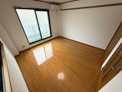 【洋室】 | メゾンクレア