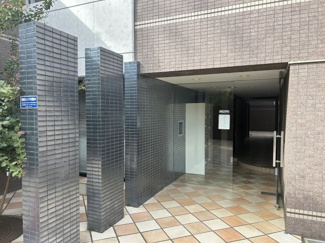 【その他共用部分】 | ◆その邸が魅せる、気品・上質・重厚感・極細やかさ、そのすべては訪れた者に安らぎと品性を与える特別な空間です。ここに住むからこそ意味がある。すべての（始まり）をここから迎えます。