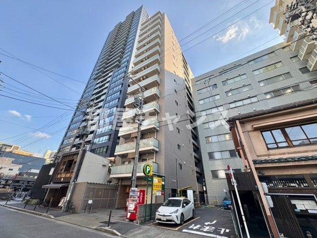 ライブコート泉の外観