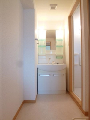 【独立洗面台】 | ソレイユA