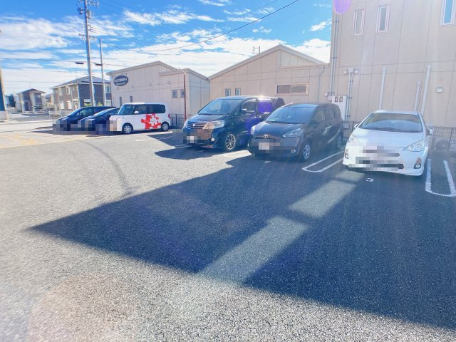 グラン・リーオの駐車場