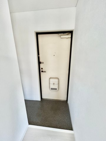 タカラマンションの玄関