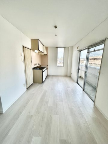 タカラマンションの居間・リビング