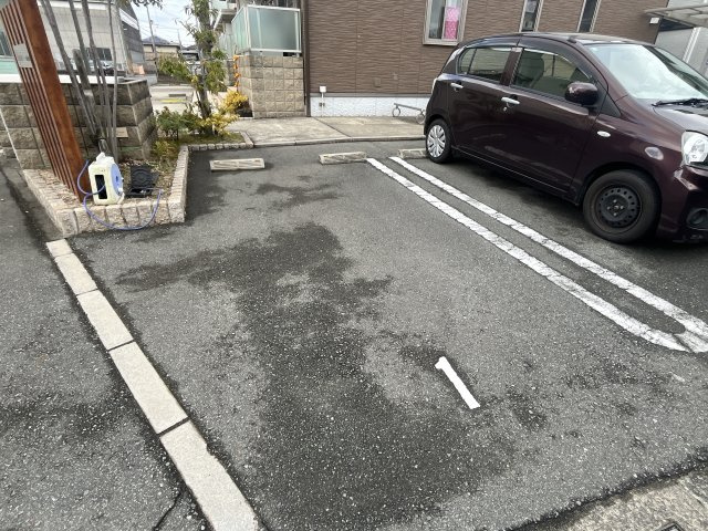 リジェールの駐車場