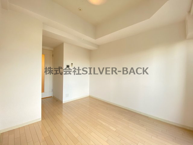 クリスタルグランツ大阪センターSTの洋室