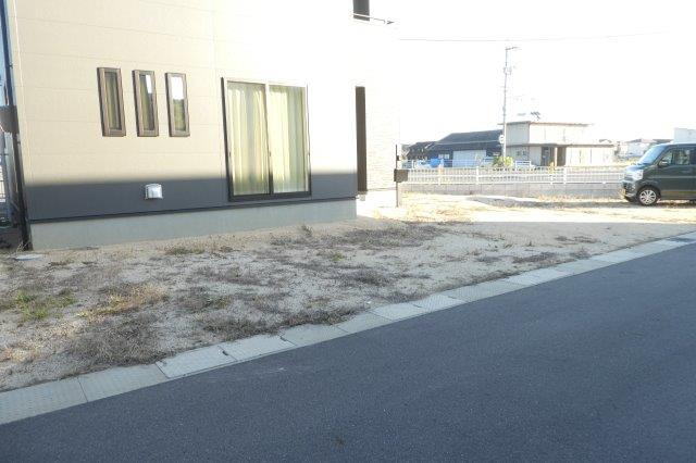 粒江B戸建ての駐車場