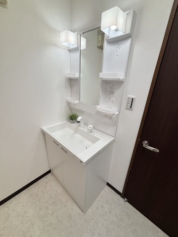 アーデント住吉の独立洗面台
