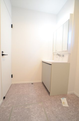 【洗面所】 | 海老名市杉久保南3丁目 新築戸建て 全2棟【仲介手数料無料】