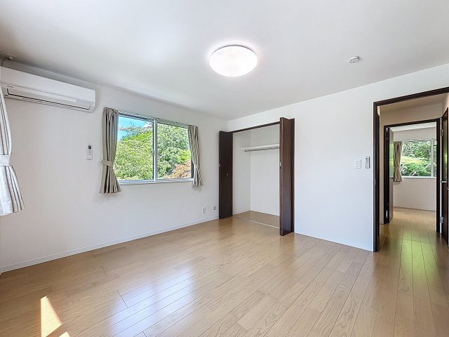 住むだけでヒーリングハウスの洋室