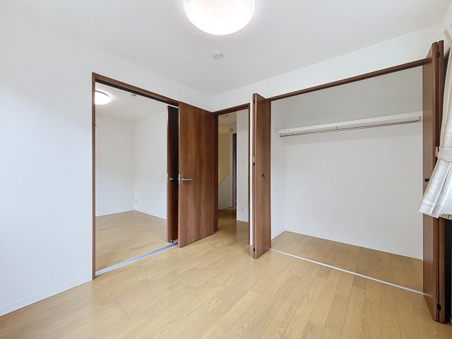 住むだけでヒーリングハウスの洋室