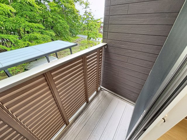 住むだけでヒーリングハウスのバルコニー