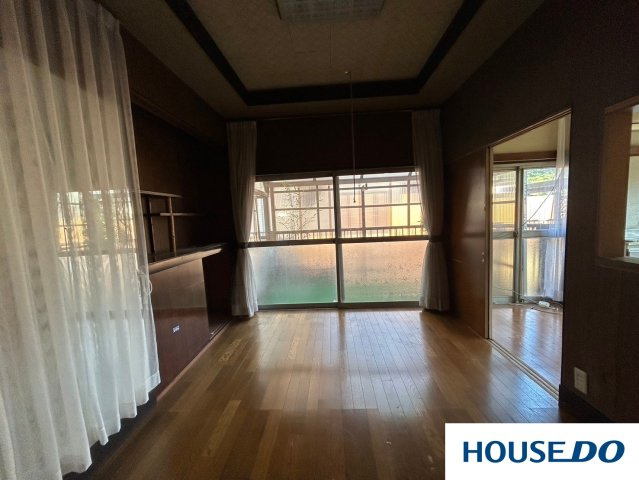 中古戸建　足利市今福町の洋室|落ち着いた色調の洋室です