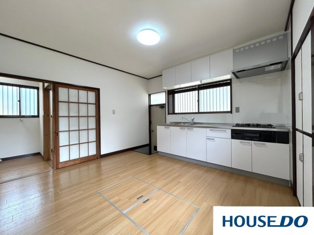 中古戸建　太田市東別所町の居間・リビング|ゆったり過ごせる居間です