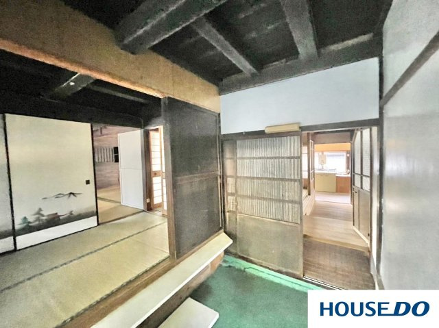 津市美杉町丹生俣　中古戸建の玄関|落ち着いた玄関です