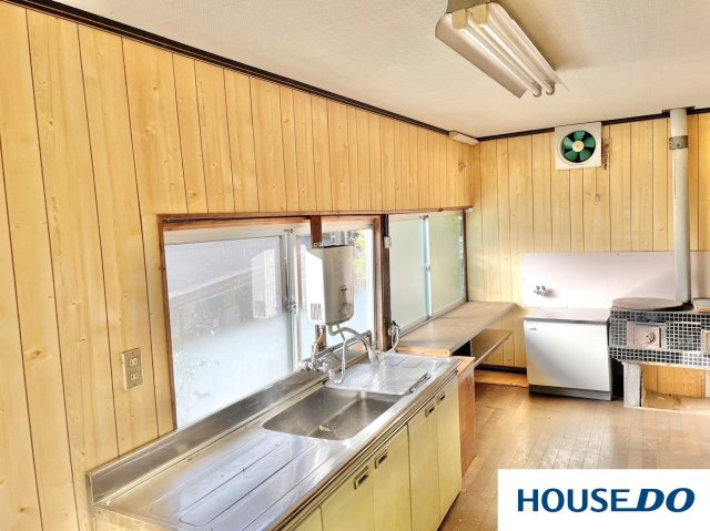 津市美杉町丹生俣　中古戸建のキッチン|キッチンです