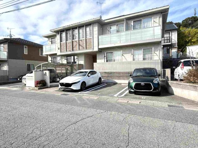 サンハイムＣ棟の駐車場