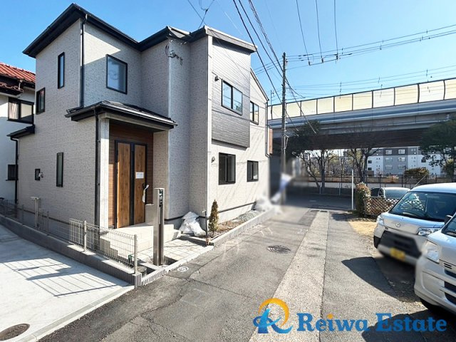 新築戸建　茅ヶ崎市西久保の前面道路含む現地写真