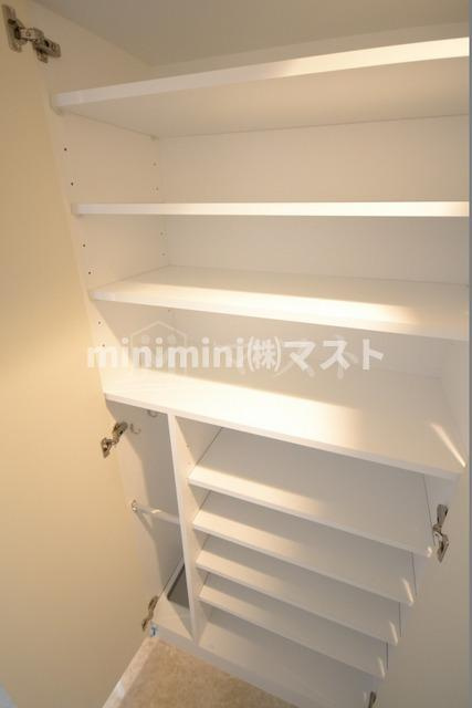 ワールドアイ天王寺ミラージュの収納