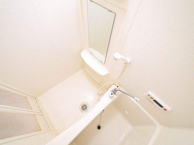 グリーンアイランドの浴室|日々の疲れを癒すお風呂付です