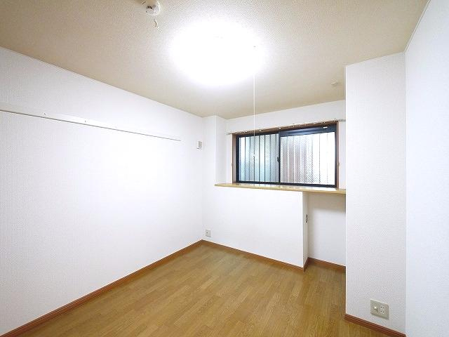 グリーンアイランドの洋室|ゆったりした洋室です