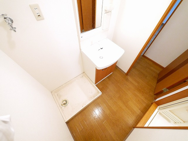 グリーンアイランドの洗面所|スペースが確保できる洗面所です