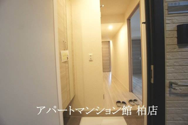 Noble Ferro C棟の玄関