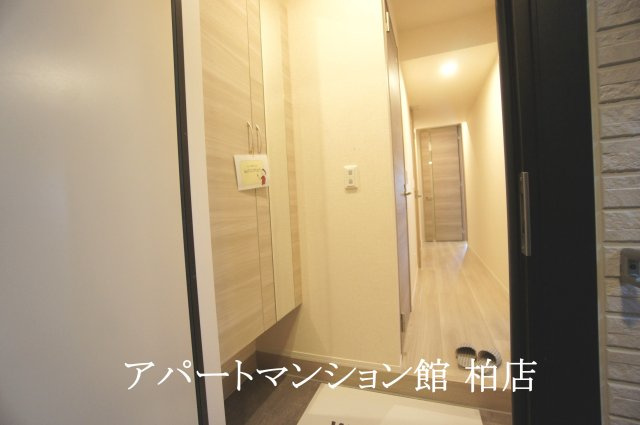 Noble Ferro C棟の玄関
