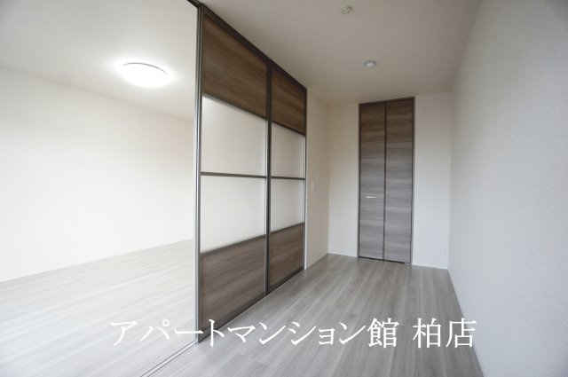 Noble Ferro C棟の洋室