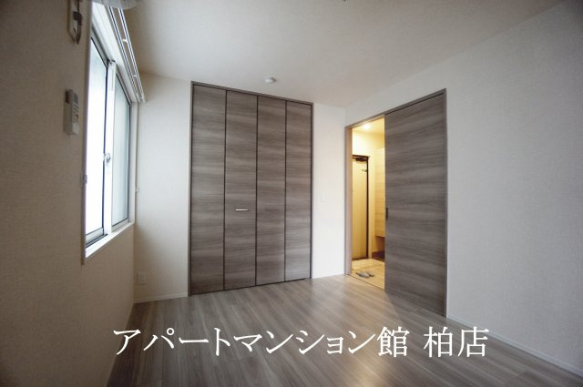 Noble Ferro C棟の洋室