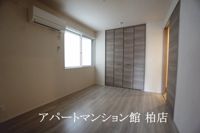 Noble Ferro C棟の寝室