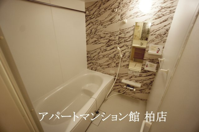 Noble Ferro C棟の浴室
