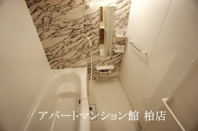 Noble Ferro C棟の浴室